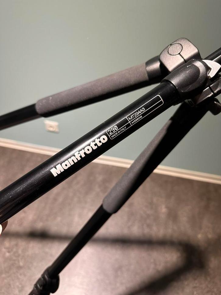 Manfrotto 290 mt294a3 statief, Audio, Tv en Foto, Fotografie | Statieven en Balhoofden, Zo goed als nieuw, Driepoot, Minder dan 150 cm