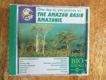 CD ONE DAY IN THE AMAZON BASIN,UNE JOURNÉE EN AMAZONIE. beschikbaar voor biedingen