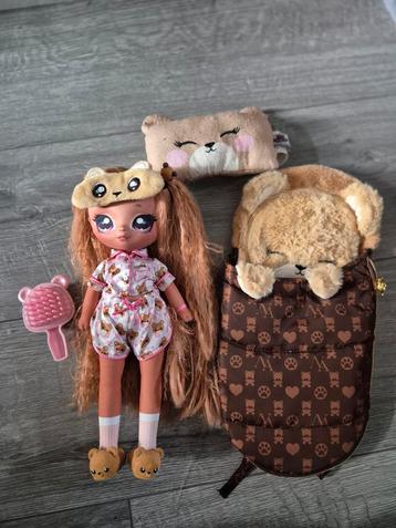 Na Na Na Surprise Pop met Accessoires beschikbaar voor biedingen