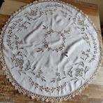 Tafelkleed met kantklos rond, Antiek en Kunst, Verzenden