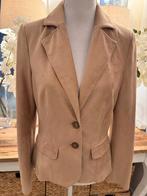 Nieuwe, Camel-Beige, nep-suède jasje Stroke, 38/M., Ophalen of Verzenden, Nieuw, Maat 38/40 (M), Beige