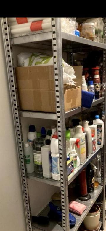 stellingkast transvorm beschikbaar voor biedingen