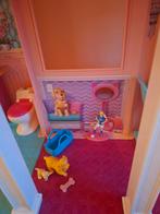 Barbiehuis 3 verdiepingen met auto en accessoires, Kinderen en Baby's, Speelgoed | Poppenhuizen, Ophalen, Gebruikt, Poppenhuis