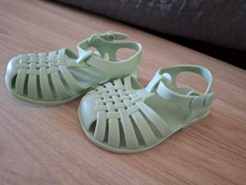 Waterschoenen, maat 20/21, nooit gebruikt beschikbaar voor biedingen