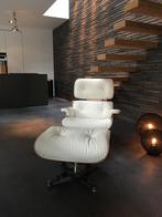 Vitra Lounge Chair + Ottoman Notenhout Snow NIEUW in doos, Huis en Inrichting, Fauteuils, Waterstad 23, Metaal, High-end Furniture