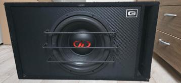 DIKKE SUBWOOFER MET VERSTERKERS. beschikbaar voor biedingen