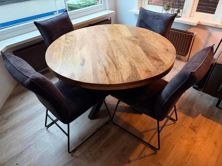 Eethoek 4 stoelen + ronde eettafel mangohout, Huis en Inrichting, Tafels | Eettafels, Zo goed als nieuw, 100 tot 150 cm, Rond