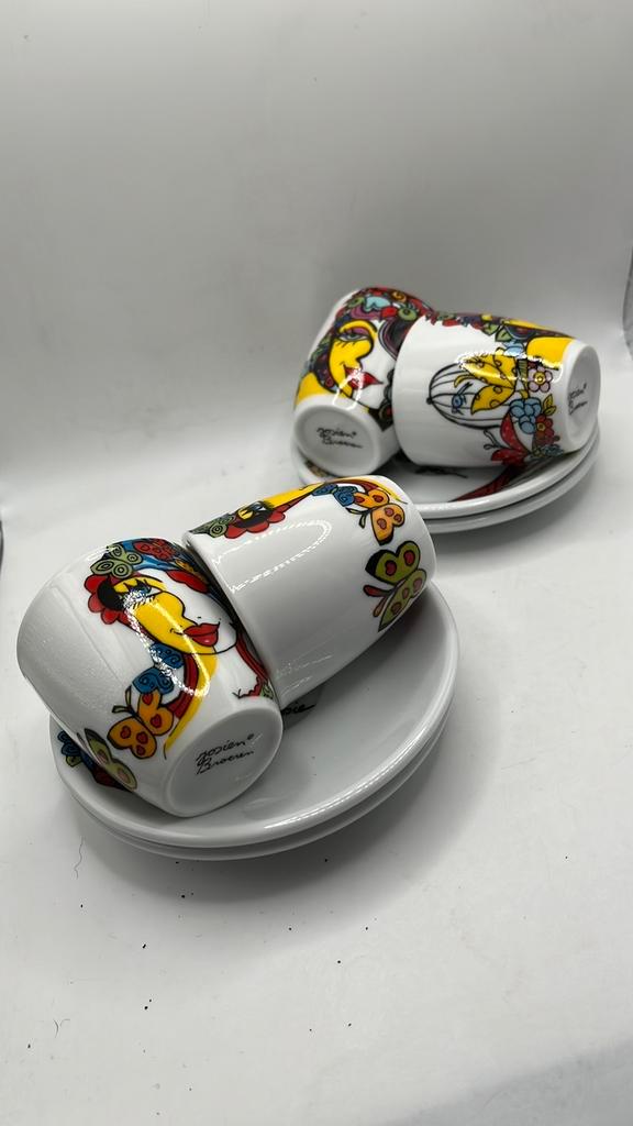 Josien Broeren, 4 mokkakop- en schoteltjes., Huis en Inrichting, Keuken | Servies, Zo goed als nieuw, Ophalen of Verzenden