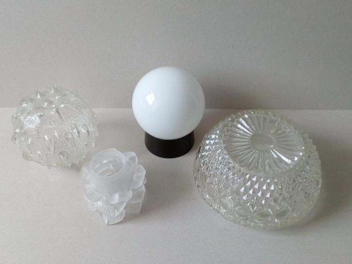 Oude plafondlamp(Niko)/kappen.Prijs per stuk vanaf., Huis en Inrichting, Lampen | Plafondlampen, Zo goed als nieuw, Glas, Overige materialen