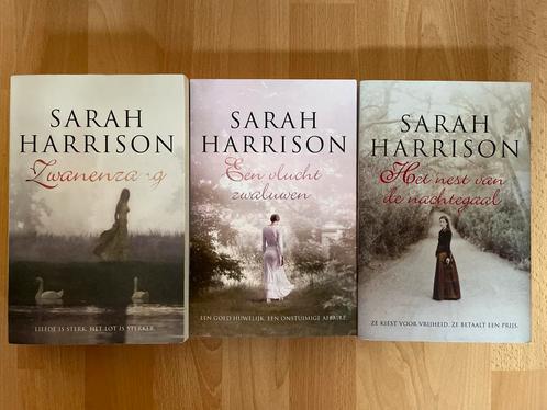 Sarah Harrison - 3 Romans en 1 gratis, Boeken, Romans, Gelezen, Nederland, Ophalen of Verzenden