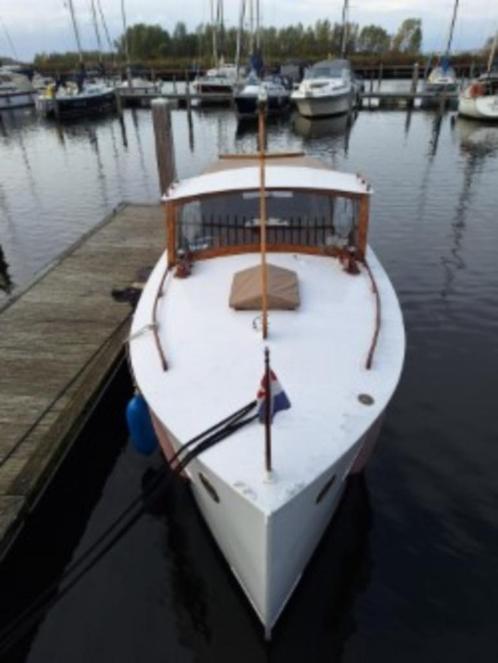 Bakdekker, Watersport en Boten, Motorboten en Motorjachten, Zo goed als nieuw, Staal, 6 tot 9 meter, Benzine, Binnenboordmotor