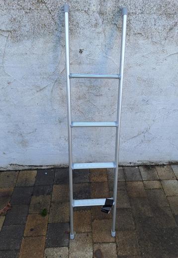 Camper trap beschikbaar voor biedingen