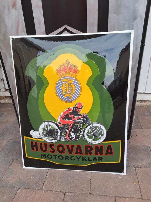 Emaille Husqvarna motor reclame bord mooie reproductie, Top., Verzamelen, Merken en Reclamevoorwerpen, Gebruikt, Reclamebord, Ophalen of Verzenden