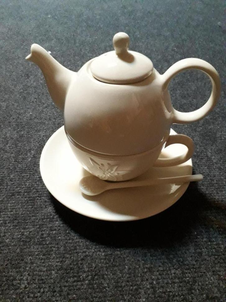 Theepotje voor één persoon, Huis en Inrichting, Keuken | Servies, Nieuw, Overige typen, Effen, Aardewerk, Ophalen of Verzenden