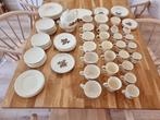 Briar rose service set, Huis en Inrichting, Keuken | Servies, Ophalen, Overige stijlen