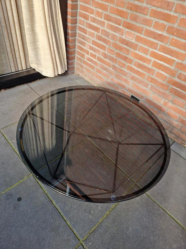 Glazen salontafel met metalen frame, Huis en Inrichting, Tafels | Salontafels, Gebruikt, Minder dan 50 cm, 50 tot 100 cm, 50 tot 100 cm