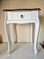 Wit kastje tafeltje barok, Huis en Inrichting, Slaapkamer | Nachtkastjes, Ophalen, Gebruikt, Hout, Minder dan 45 cm