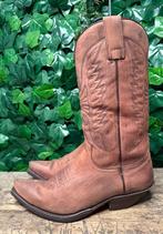 Bijna Nieuwe mooie laarzen van Sendra maat 44, Sendra, Bruin, Boots, Ophalen of Verzenden