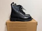 Te koop nieuwe Dr. Martens 1460 Mono black, Zwart, Nieuw, Ophalen of Verzenden, 123@home.nl