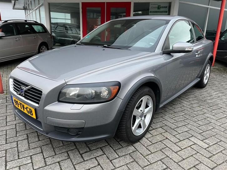 Volvo C30 1.6 101PK Momentum Xenon/Volledigleder/Cruise-cont, Auto's, Volvo, Bedrijf, C30, ABS, Airbags, Alarm, Bluetooth, Boordcomputer