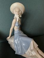 Mooie dame van Nao porselein, zo’n 50 jaar oud, Ophalen of Verzenden, Gebruikt