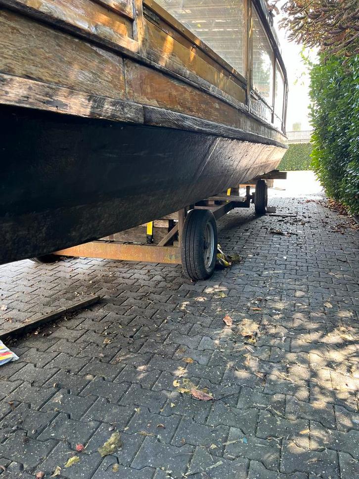 Unieke rondvaartboot uit giethoorn. Met polyester bodem!!, Watersport en Boten, Motorboten en Motorjachten, Gebruikt, Polyester