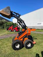 Giant Skidster SK251 met 256 uur met grondbak Kubota diesel!, Wiellader of Shovel