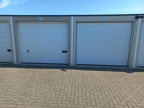 Garagebox (2x) / opslagruimte / werkruimte TE HUUR in Deurne, Auto diversen, Autostallingen en Garages