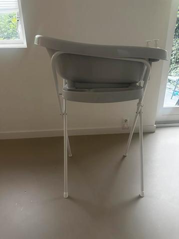 Bébé-jou badje + badstandaard beschikbaar voor biedingen