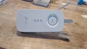 TP-Link RE450 WiFi Range Extender beschikbaar voor biedingen