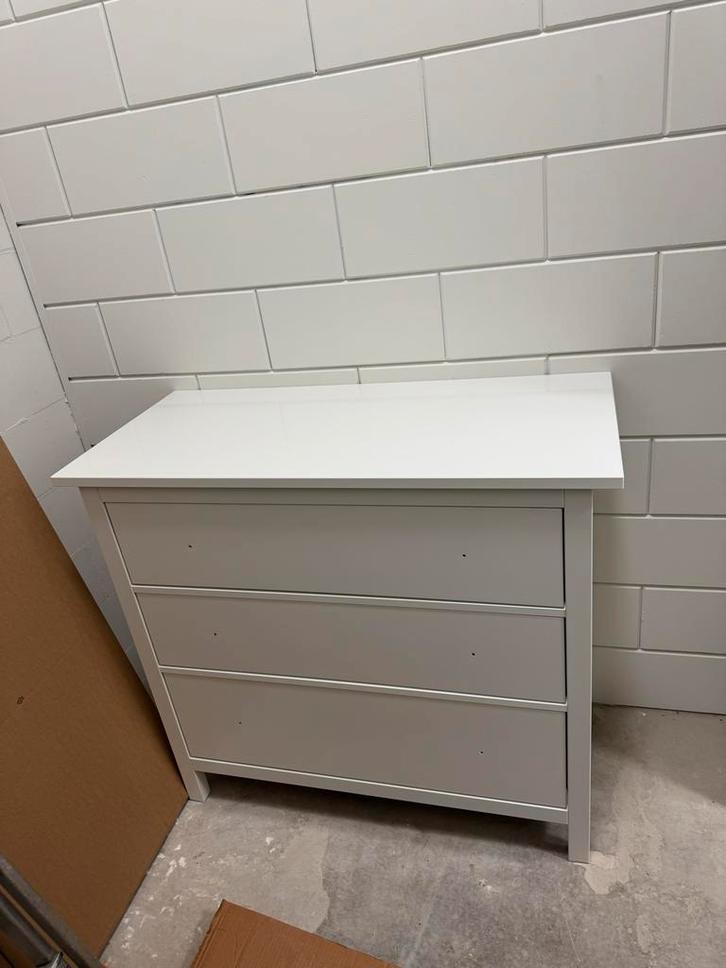 Ikea Hemnes Kast - Wit, Huis en Inrichting, Kasten | Ladekasten, Gebruikt, 100 tot 150 cm, 25 tot 50 cm, Overige houtsoorten, 3 of 4 laden