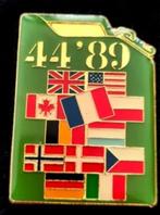 44 '89 pin met Nato vlaggen, Nieuw, Transport, Speldje of Pin, Verzenden