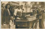Scheveningen Haringkar /Haring 30 ct. foto uit ca. 1950, Verzenden, Foto, Zo goed als nieuw, 1940 tot 1960