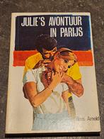 Julie's Avontuur in Parijs pocket roman van Arnold Ross, Ophalen of Verzenden, Gelezen