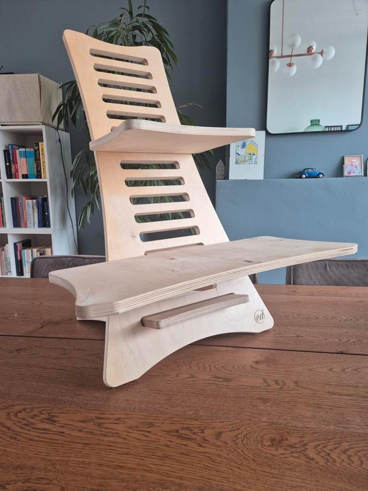 Houten bureau verhoger stabureau, Huis en Inrichting, Bureaus, Zo goed als nieuw, Stabureau, In hoogte verstelbaar, Ophalen