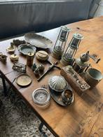 Mix van diverse koperen en verzilverde items, Ophalen
