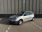 Ford Fiësta 1.3 3DR 2007 | Nieuwe APK | Airco | All-season, Auto's, 1299 cc, Stof, 40 €/maand, Zwart