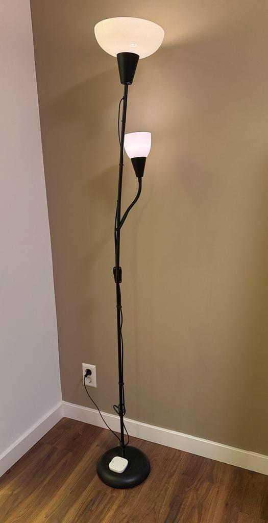 IKEA TAGARP Lamp + 2 Smart Lampen + Controller, Huis en Inrichting, Lampen | Vloerlampen, Zo goed als nieuw, 150 tot 200 cm, Metaal