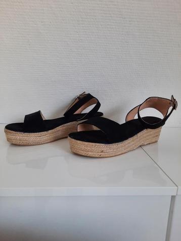 Espadrille sandaal met plateauzool, maat 41/40