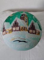 Grote handbeschilderde kerstbal, Diversen, Kerst, Ophalen of Verzenden, Zo goed als nieuw