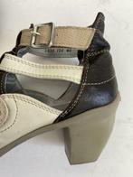 F636 Pataugas: maat 40: leren pumps bruin schoenen sandalen, Bruin, Zo goed als nieuw, Pataugas, Sandalen of Muiltjes