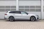 Skoda Superb Combi 1.5 TSI 204pk DSG PHEV Sportline Business, Auto's, Skoda, 12 maanden, Stof, 250 km/l, 26 kWh