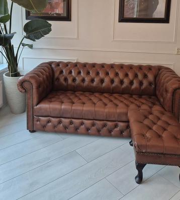 Chesterfield  bank 3 zits met hocker - Zeer nette set! beschikbaar voor biedingen