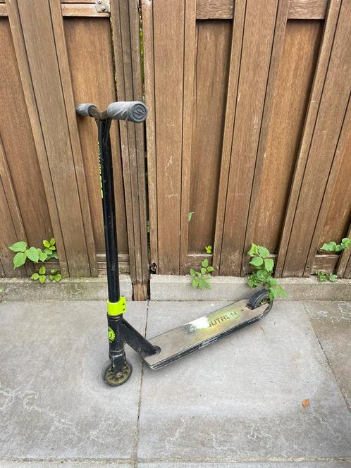 2 stuntsteppen en een kinder skateboard, Fietsen en Brommers, Steps, Gebruikt, Gewone step, Ophalen