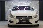 Volvo V60 2.0 T5 Momentum Heico, Auto's, Volvo, Euro 5, 4 cilinders, Wit, Grijs