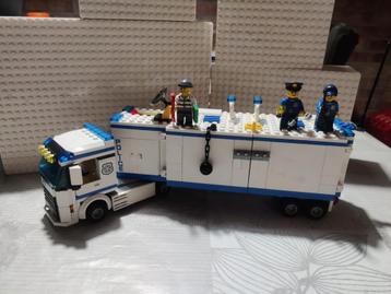 Lego City Mobile Police unit 60044 beschikbaar voor biedingen