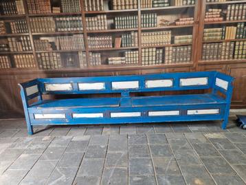 Grote oude klepbank 335 cm breed  beschikbaar voor biedingen