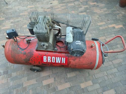 Lucht compressor te koop, Doe-het-zelf en Verbouw, Compressors, Gebruikt, 6 tot 10 bar, 25 tot 100 liter, 200 tot 400 liter/min