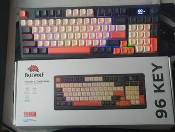 Freewolf m96 keyboard.  beschikbaar voor biedingen