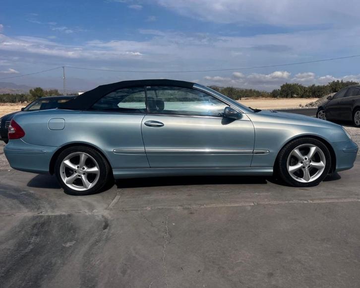 Mercedes 320 CLK, bj 2004, cabrio, veel extra's, 110.000 km, Auto's, Mercedes-Benz, Bedrijf, CLK, ABS, Airbags, Alarm, Boordcomputer